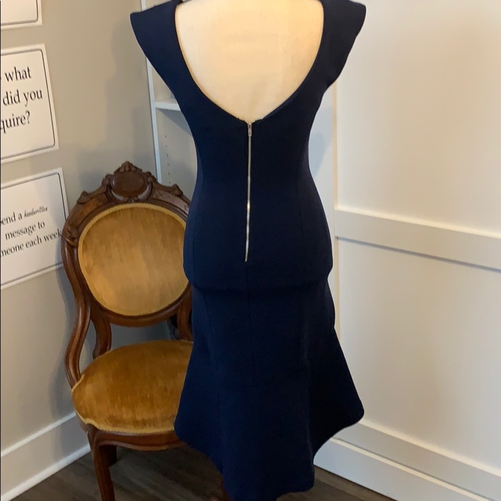 Tracy Reese 4 exceptional seam “scuba” navy dress - Picture 6 of 9